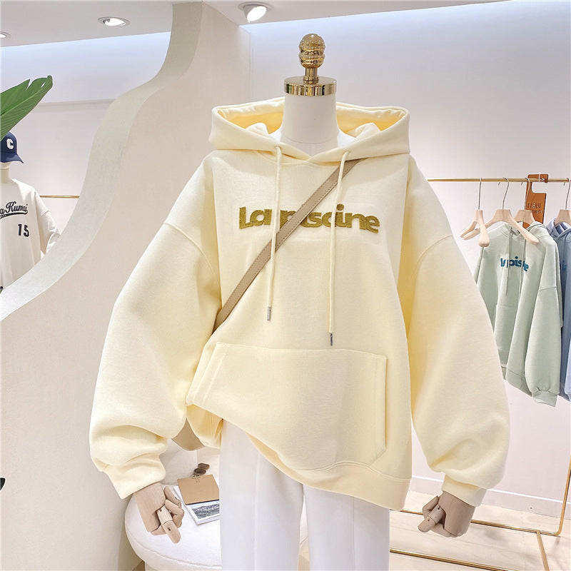 A laid-back design style coat