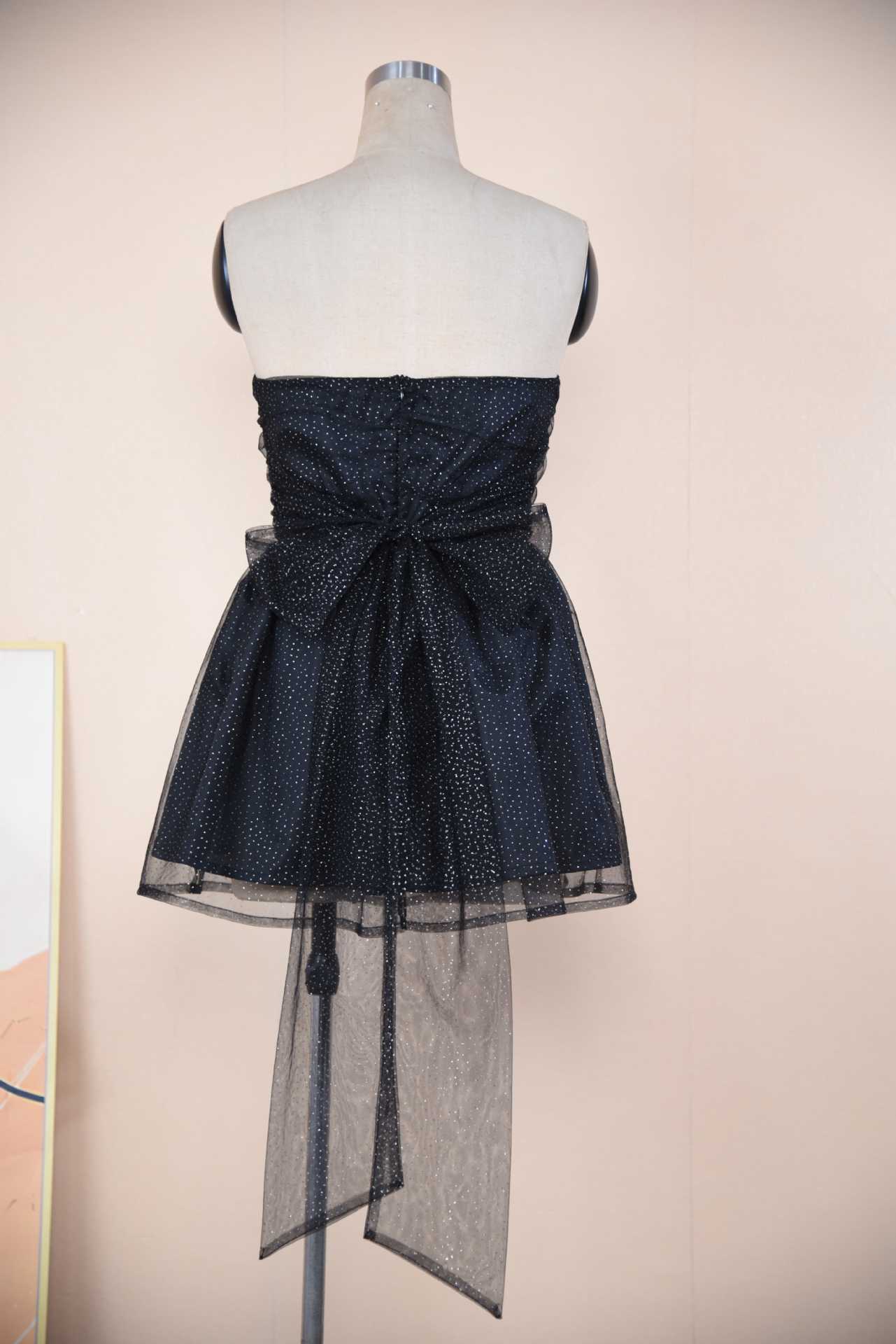 One-shoulder strapless puffy dress A lovely plisse maxi dress