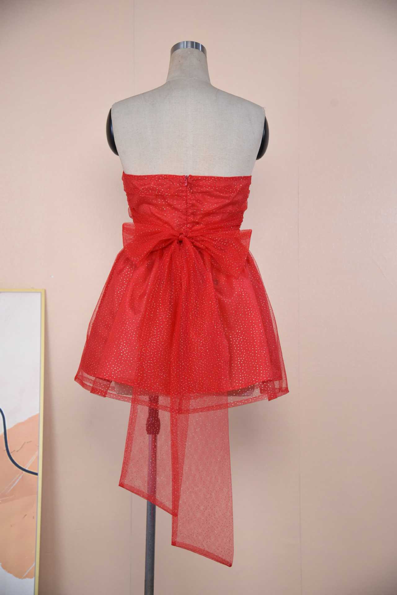 One-shoulder strapless puffy dress A lovely plisse maxi dress